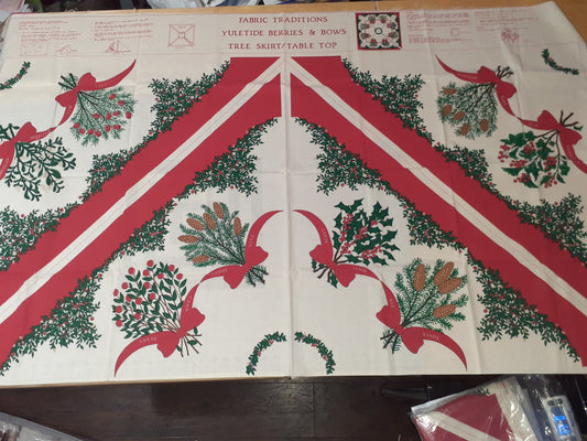 2 Panels of tree skirt or table cover, Vintage Christmas panels. Yuletide Berries and Bows. Peggy Jo Ackley.
