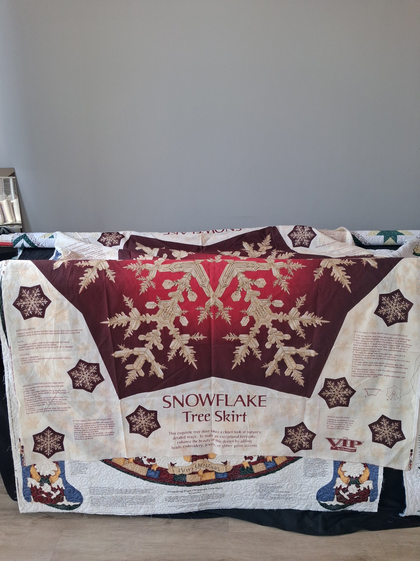 Vintage Snowflake Tree Skirt Fabric Panel Set – VIP Cranston (2005)